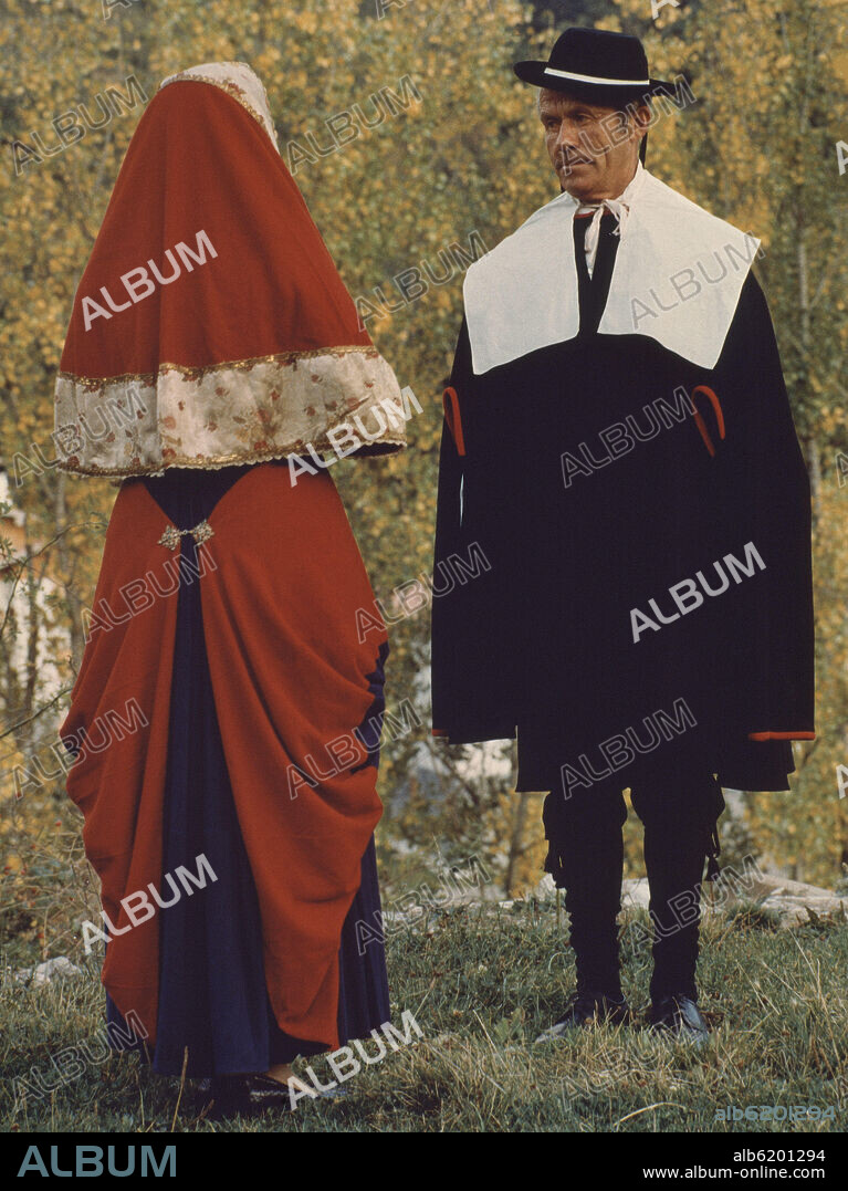 TRAJE REGION DE EL RONCAL - NAVARRA - ALCALDE.
