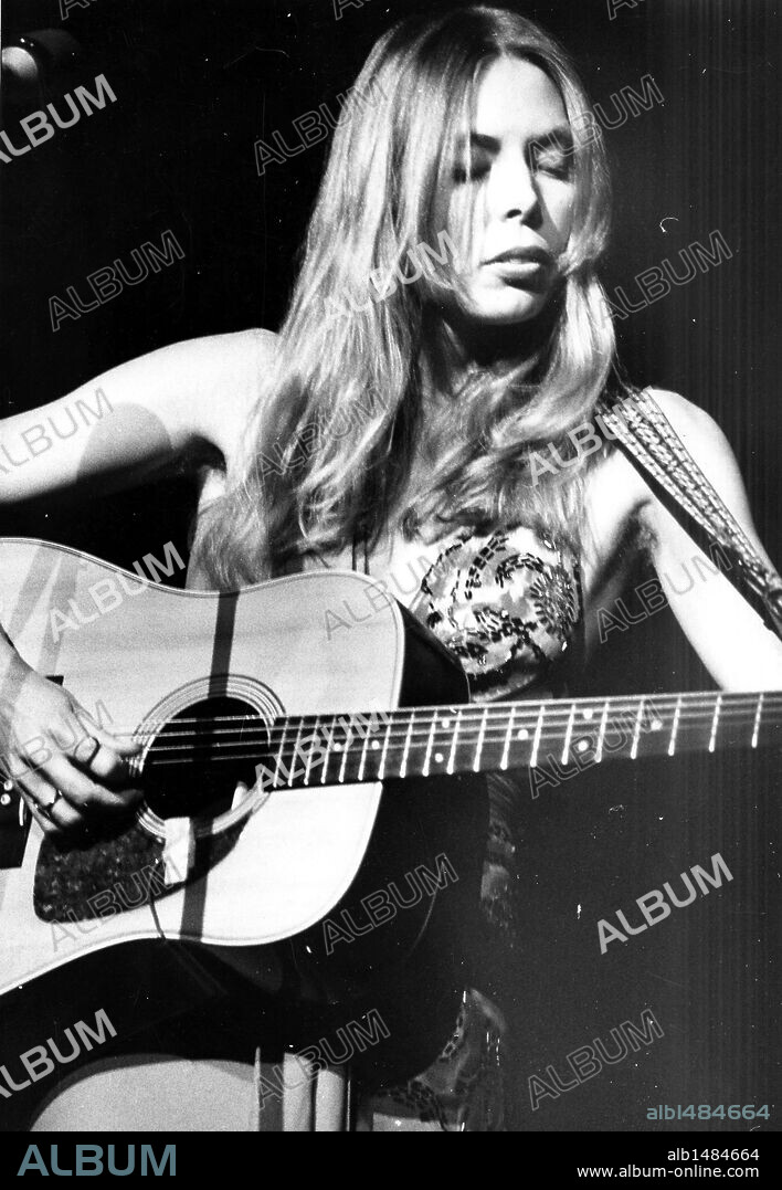 Feb 10, 1974 - Toronto, ON, Canada - JONI MITCHELL (born Roberta Joan Anderson) is a noted Canadian musician, songwriter, and painter.Her musical career began in small nightclubs and busking on the streets of Toronto. (Credit Image: Â© Boris Spremo/Toronto Star/ZUMA Press). 10/02/1974