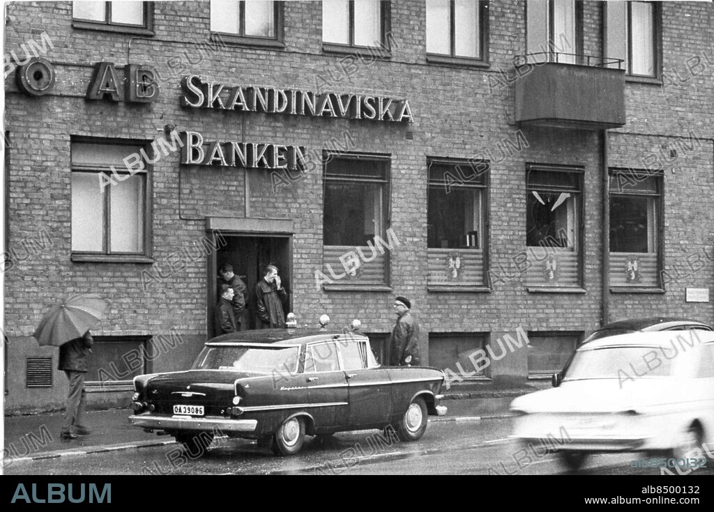 Göteborg - 1965-07-29. Det s.k. "Grodmansrånet" i Skandinaviska bankens kontor i Gamlestaden i Göteborg. Foto: Kamerareportage *** Local Caption *** . KAMERAREPORTAGE.