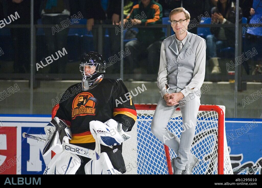 STEPHEN MERCHANT in TOOTH FAIRY, 2010, directed by MICHAEL LEMBECK. Copyright TWENTIETH CENTURY-FOX FILM CORPORATION/DAVID ENTERTAINMENT / PERA, DIYAH.