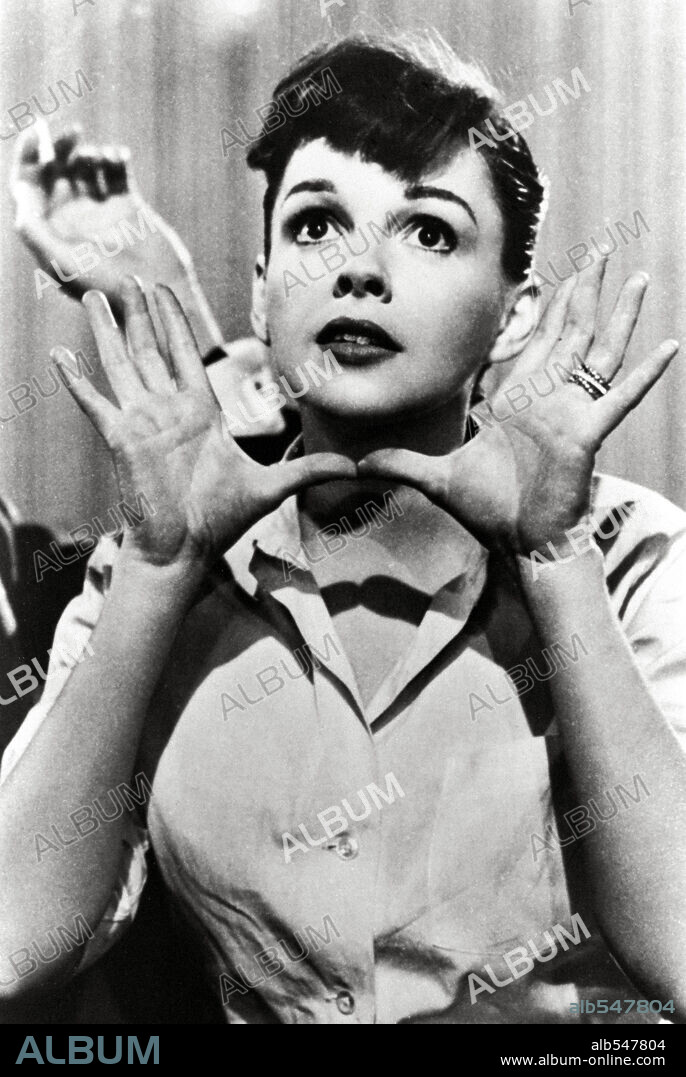 JUDY GARLAND in A STAR IS BORN, 1954, directed by GEORGE CUKOR. Copyright WARNER BROTHERS.