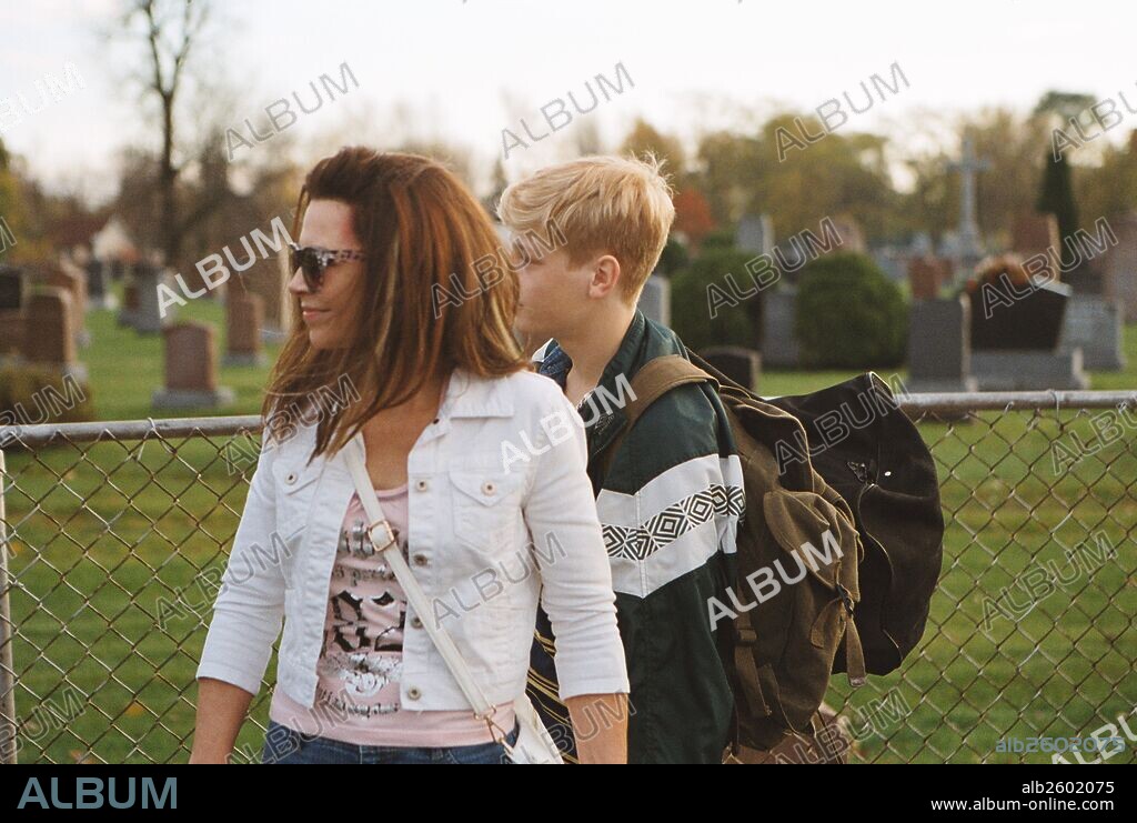 ANNE DORVAL and ANTOINE-OLIVIER PILON in MOMMY, 2014, directed by XAVIER DOLAN. Copyright METAFILMS/SODEC/SONS OF MANUAL/SUPER ECRAN/TELEFILM CANADA / LAVERDIERE, SHAYNE.