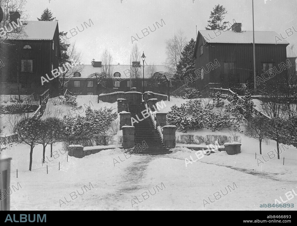 Göteborg 1937-02-23 - Trappa vid Klintens väg - Klintens trappa i Kungsladugård - . *** Local Caption *** GT Låda 1937-feb-01. KAMERAREPORTAGE.