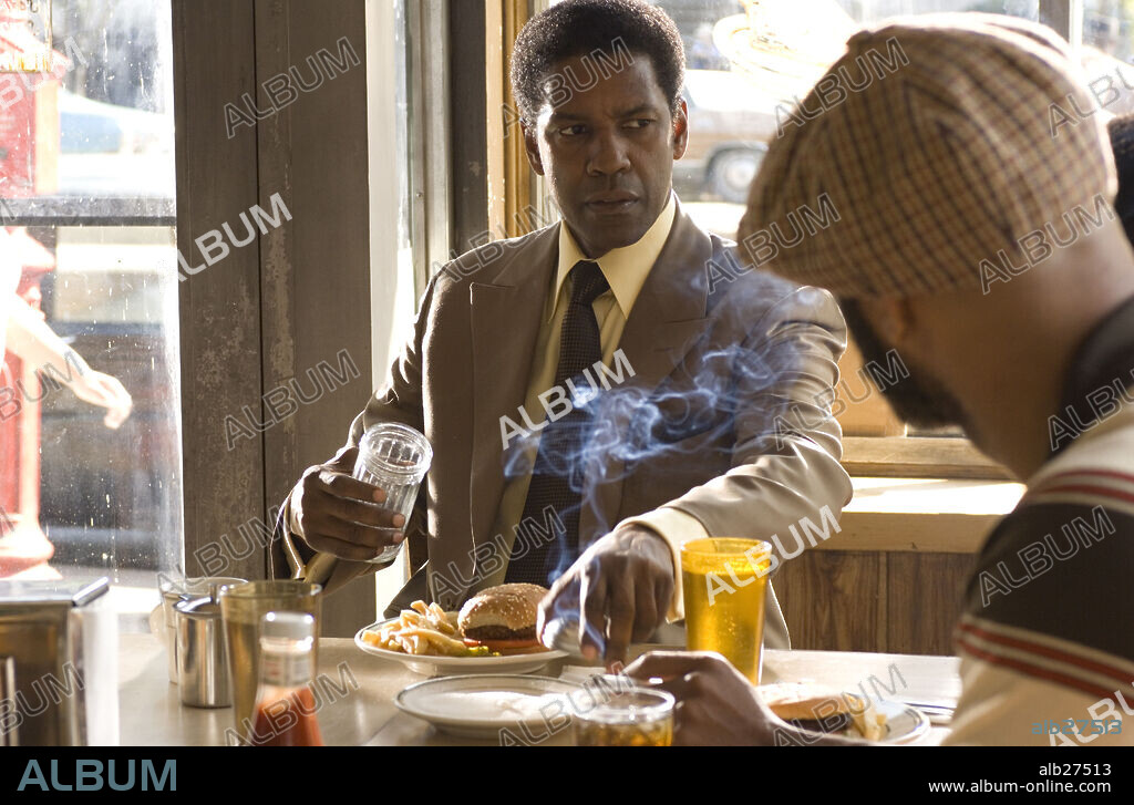 DENZEL WASHINGTON in AMERICAN GANGSTER, 2007, directed by RIDLEY SCOTT. Copyright UNIVERSAL PICTURES / LEE, DAVID.