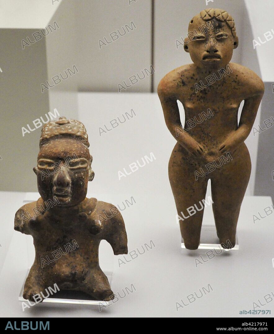Seated figure in painted ceramics, depicting a pregnant woman (Mexico, Gulf Coast) and naked female figure, ceramics (Mexico or Guatemala). Late Preclassic Period (400 BC-100 AD). Museum of the Americas. Madrid, Spain.