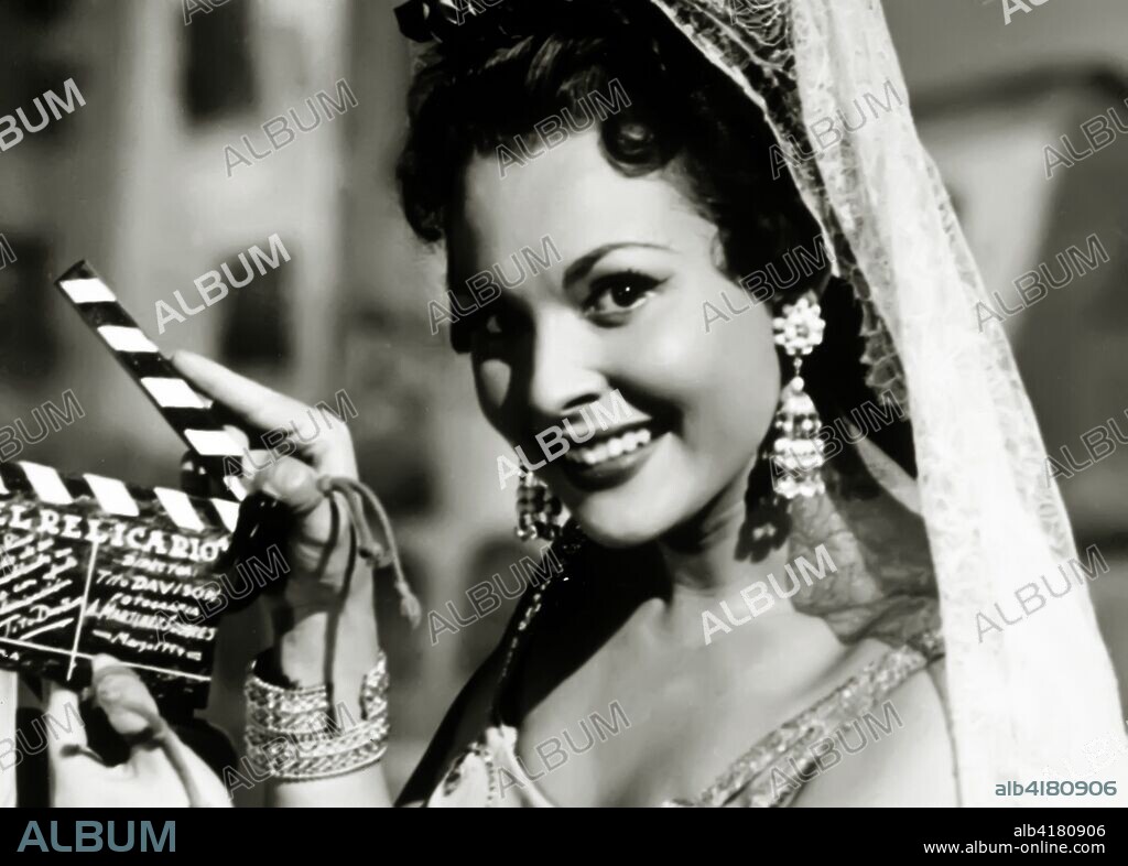 PAQUITA RICO ACTRIZ Y CANTANTE ESPAÑOLA . SEVILLA 1930 PAQUITA RICO EN LA PELICULA " EL RELICARIO ".