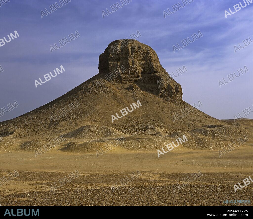 Black pyramid (or Amenemhat III), Dahshur, Egypt, Africa.