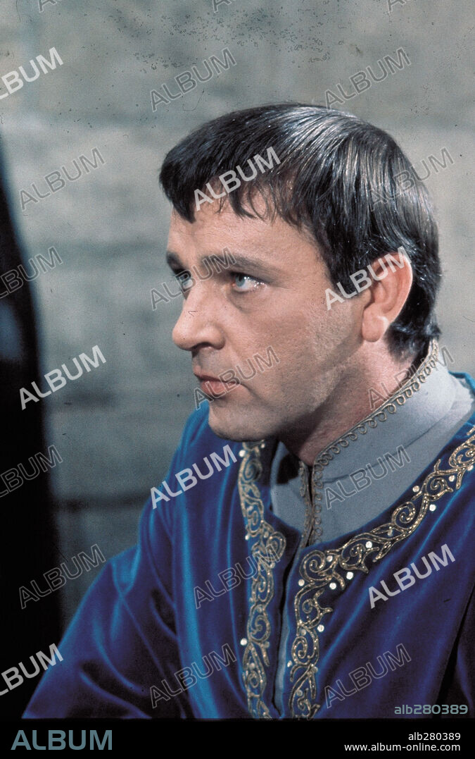 RICHARD BURTON in BECKET, 1964, unter der Regie von PETER GLENVILLE. Copyright PARAMOUNT PICTURES.