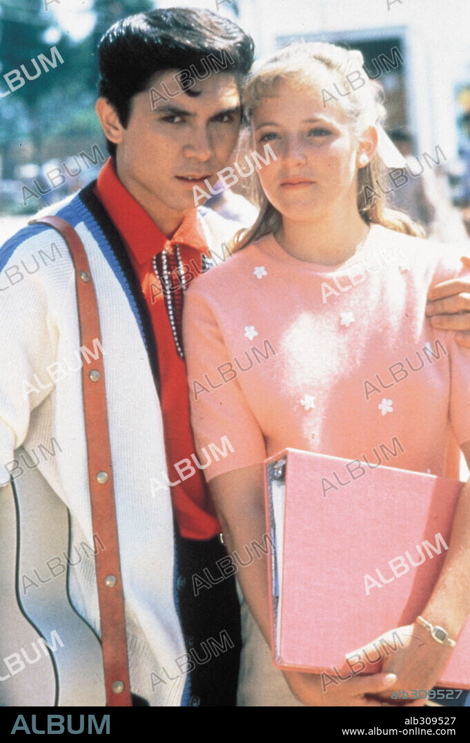 ESAI MORALES and LOU DIAMOND PHILLIPS in LA BAMBA, 1987, directed by LUIS VALDEZ. Copyright COLUMBIA PICTURES.
