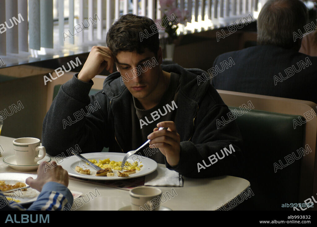 JASON BIGGS en CASATE CONMIGO!, 2006 (THE PLEASURE OF YOUR COMPANY), dirigida por MICHAEL IAN BLACK. Copyright GREENESTREET FILMS/THE PLEASURE COMPANY INC/FUGITIVE FILMS.