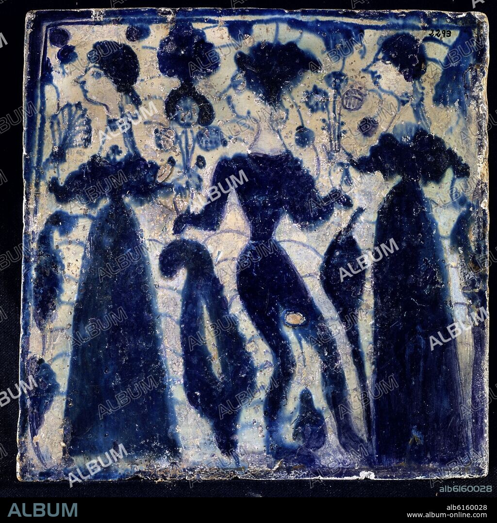 AZULEJO DE MANISES DECORADO CON ESCENA AMOROSA - SIGLO XV.