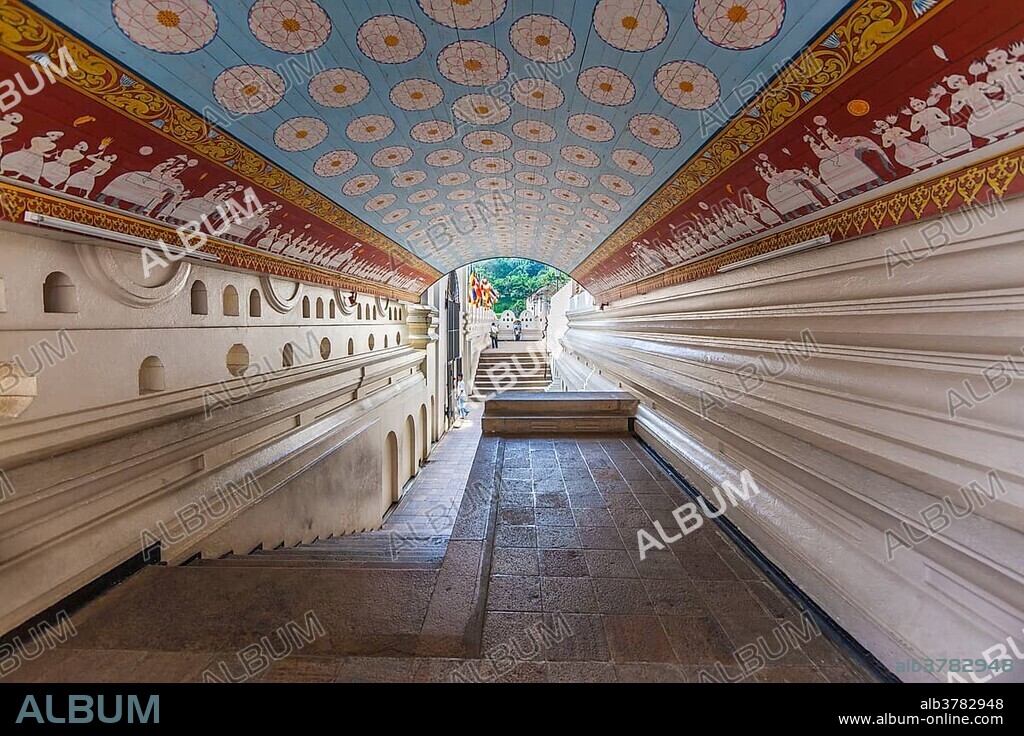 Ceiling painting in the Temple of the Sacred Tooth Relic, Sri Dalada Maligawa, Buddhist temple, Kandy, Central Province, Sri Lanka, Asia.