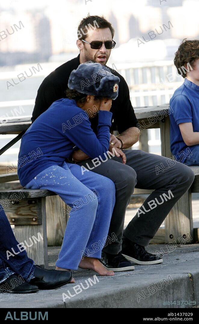 HUGH JACKMAN and OSCAR JACKMAN. Oct. 17, 2010 - New York, New York, USA -  . . . . .  October 17 2010, New York City Actor Hugh Jackman took his children Oscar and Ava for some cricket and soccer practice at a park on the Hudson River on October 17 2010 in New York City. 17/10/2010