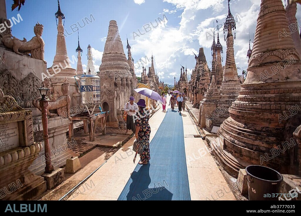 Kakku Pagodas, pagoda complex, Taunggyi, Myanmar, Asia.