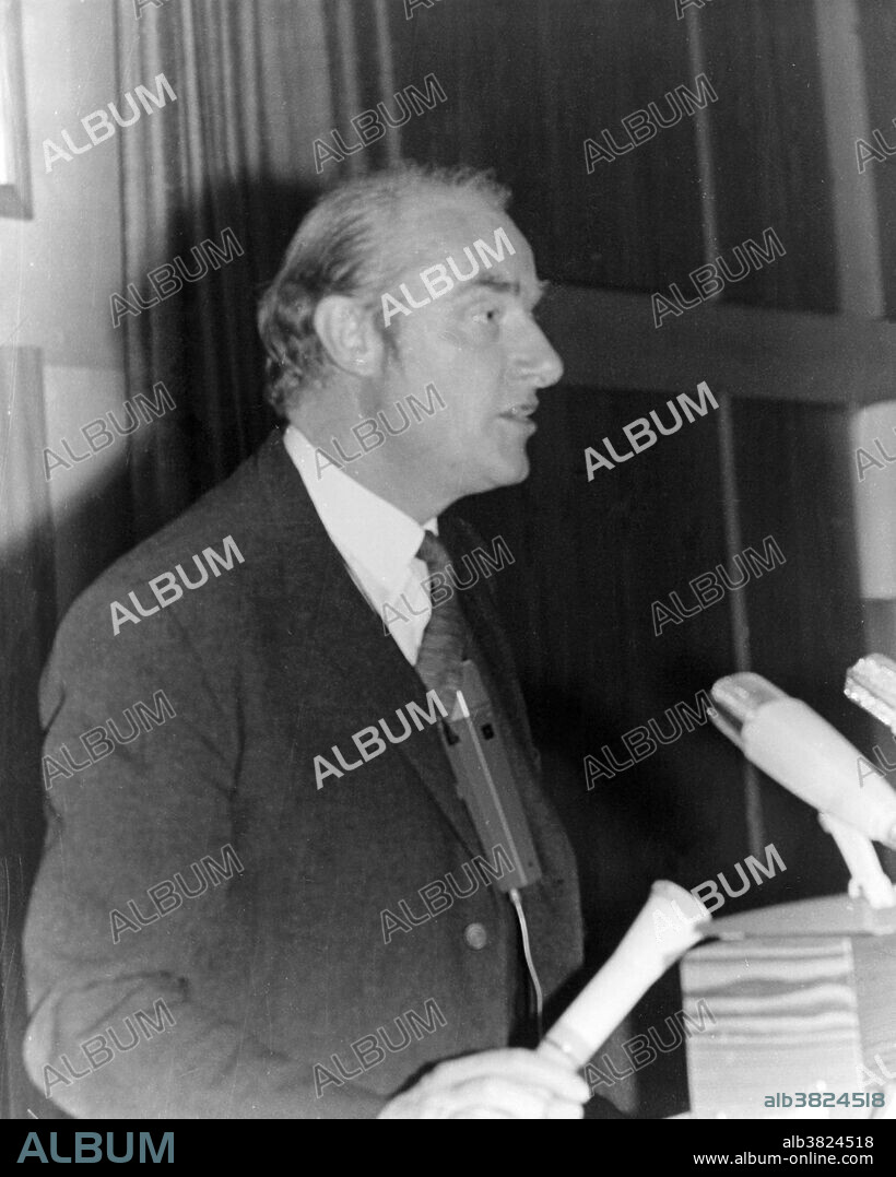 Francis Crick lecturing in Mainz, Germany, 1969. Francis Harry Compton Crick (June 8, 1916 - July 28, 2004) was a British molecular biologist, biophysicist, and neuroscientist, most noted for being a co-discoverer of the structure of the DNA molecule in 1953 with James Watson. Together with Watson and Maurice Wilkins, he was jointly awarded the 1962 Nobel Prize in Physiology or Medicine "for their discoveries concerning the molecular structure of nucleic acids and its significance for information transfer in living material". Crick was an important theoretical molecular biologist and played a crucial role in research related to revealing the helical structure of DNA. He is widely known for use of the term "central dogma" to summarize the idea that genetic information flow in cells is essentially one-way, from DNA to RNA to protein. His later research centered on theoretical neurobiology and attempts to advance the scientific study of human consciousness. He died of colon cancer in 2004 at the age of 88. According to Christof Koch, "he was editing a manuscript on his death bed, a scientist until the bitter end".