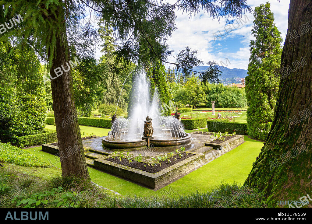 The botanical gardens of Villa Taranto, Pallanza, Lake Maggiore, Verbania District, Piedmont, Italian Lakes, Italy, Europe.