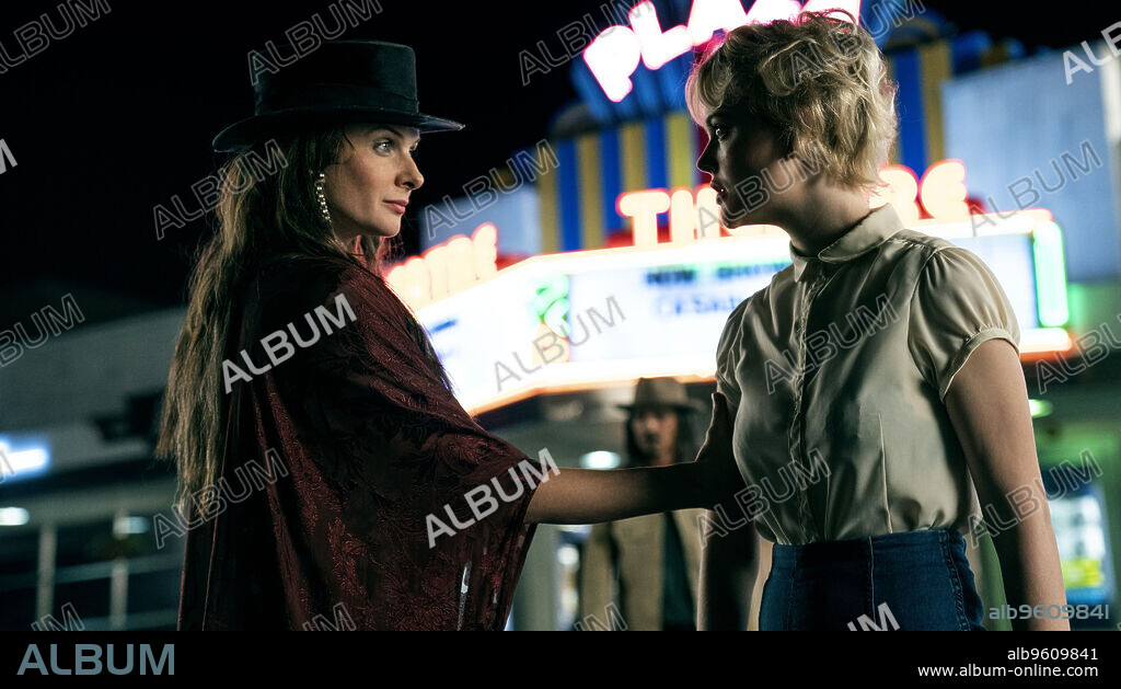 EMILY ALYN LIND y REBECCA FERGUSON en DOCTOR SUEÑO, 2019 (DOCTOR SLEEP), dirigida por MIKE FLANAGAN. Copyright WARNER BROS.