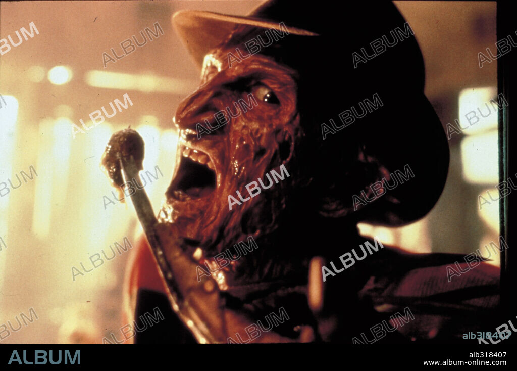 ROBERT ENGLUND en PESADILLA EN ELM STREET 4, 1988 (NIGHTMARE ON ELM STREET 4: A NIGHTMARE ON ELM STREET 4: THE DREAM MASTER), dirigida por RENNY HARLIN. Copyright NEW LINE CINEMA.