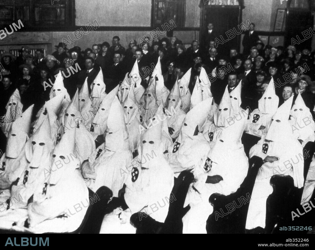 Klan march in Chapel Hill, June 14, 1987 | Open Orange