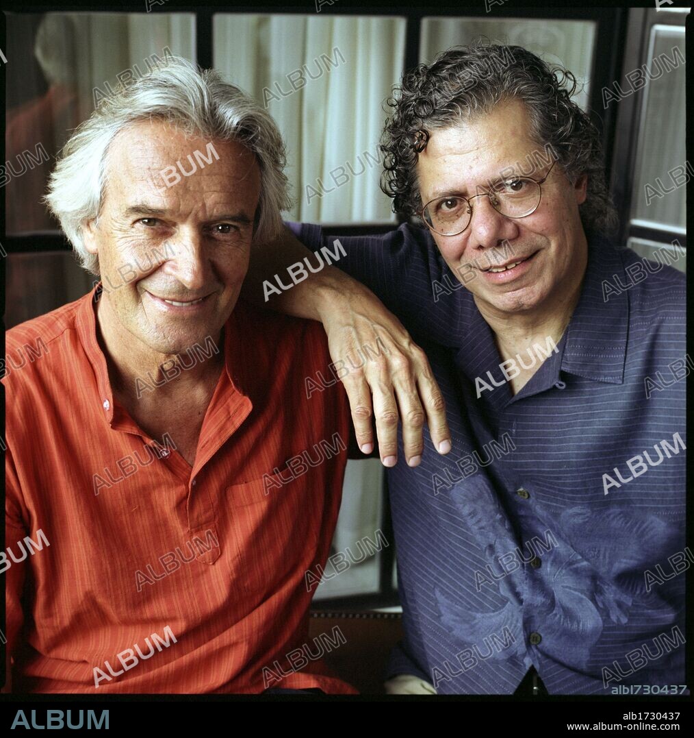 El pianista y compositor de jazz Chick Corea con el compositor y guitarrista John McLaughlin.