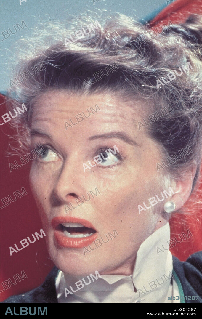 KATHARINE HEPBURN en ADIVINA QUIÉN VIENE ESTA NOCHE, 1967 (GUESS WHO'S COMING TO DINNER), dirigida por STANLEY KRAMER. Copyright COLUMBIA PICTURES.
