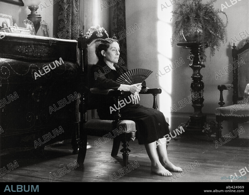 IRENE GUTIERREZ CABA in THE HOUSE OF BERNARDA ALBA, 1987 (LA CASA DE BERNARDA ALBA), directed by MARIO CAMUS. Copyright PARAISO FILMS.