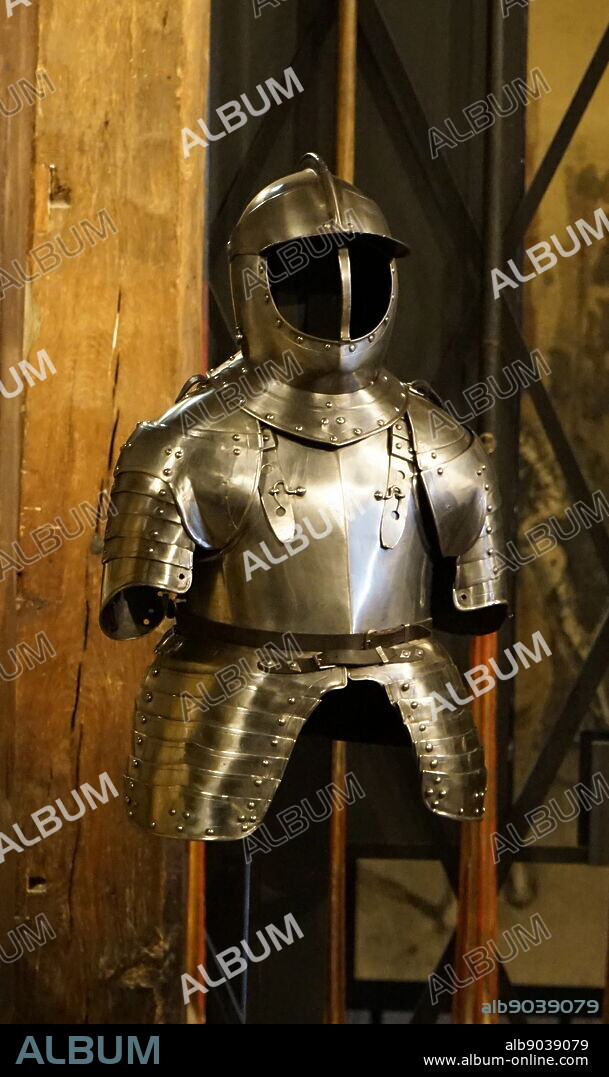 Example of Munition Armours, refers to any mass-produced armour, historically stockpiled in armouries to equip both foot soldiers and mounted cuirassiers. Dated 17th Century.
