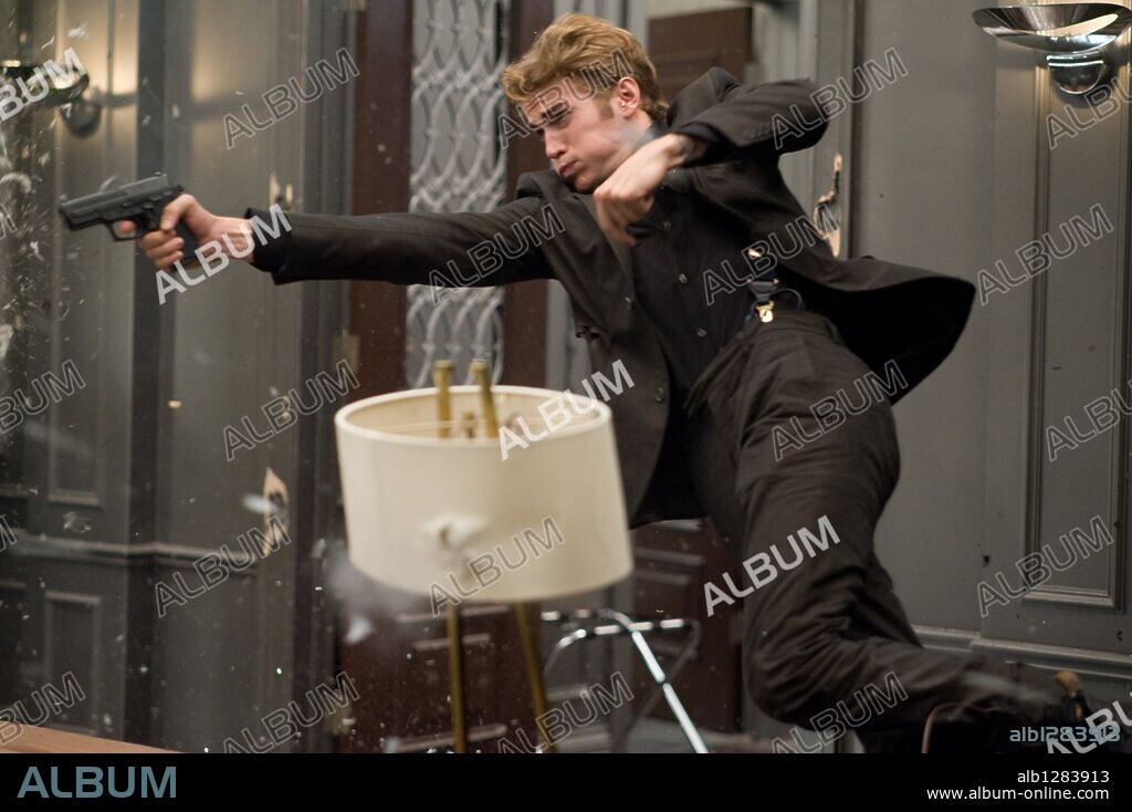 HAYDEN CHRISTENSEN en LADRONES [TAKERS], 2010 (TAKERS), dirigida por JOHN LUESSENHOP. Copyright SCREEN GEMS/RAINFOREST FILMS/GRAND HUSTLE ENT/OVERBROOK ENT.