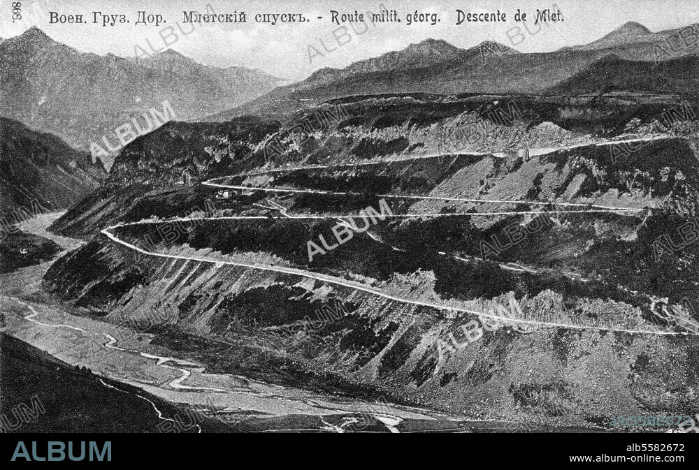 Kaukasus, Georgische (Grusinische) Heerstraße. (Straße von Ordschonikidse nach Tiflis; 208 km lang; 1799 dem Verkehr übergeben). Abschnitt bei Mlet. Photographie, um 1890.