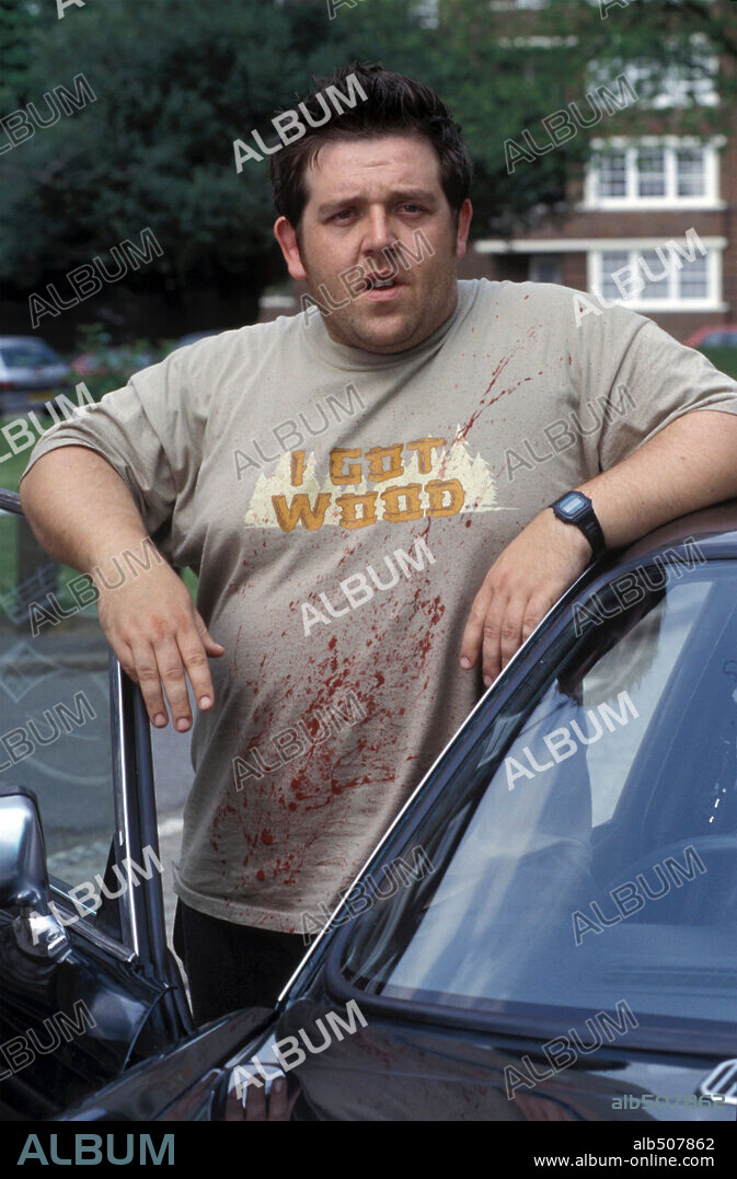 NICK FROST dans SHAUN OF THE DEAD, 2004, réalisé par EDGAR WRIGHT. Copyright ROGUE PICTURES.