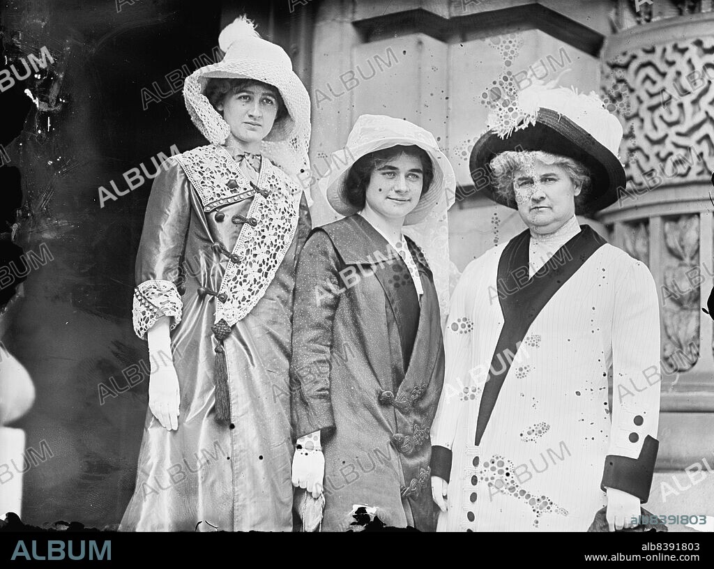 HARRIS & EWING. Democratic National Convention - Mrs. Roger Sullivan of Illinois; Miss Virginia Sullivan; Mrs. B.H. Sullivan, 1912. [Helen M. Quinlan Sullivan (right) was the wife of US politician Roger Charles Sullivan. Virginia Hopkins Sullivan (centre) was their daughter. Mary Loretta Connery (left) was married to Chicago businessman and lawyer Boetius Henry Sullivan, son of Roger and Helen Sullivan].