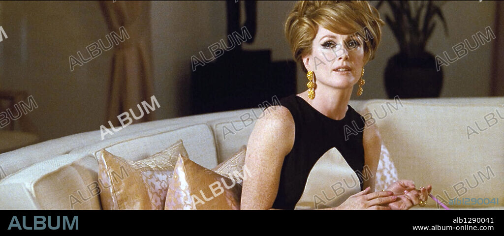JULIANNE MOORE in A SINGLE MAN, 2009, directed by TOM FORD. Copyright ARTINA FILMS/DEPTH OF FIELD/FADE TO BLACK PRODUCTIONS.