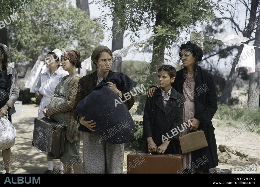 LA LUZ DE ELNA, 2017 (LA LLUM D'ELNA), dirigida por SILVIA QUER. Copyright DESTINO FILMS / MORAY, IRENE.