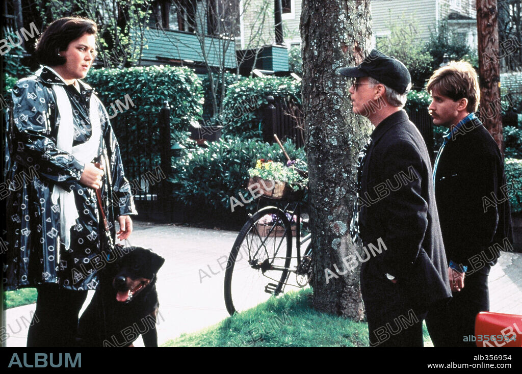 EMILIO ESTEVEZ, RICHARD DREYFUSS and ROSIE O'DONNELL in ANOTHER STAKEOUT, 1993, directed by JOHN BADHAM. Copyright TOUCHSTONE PICTURES.