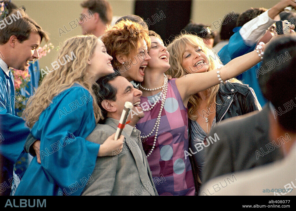 ERIKA CHRISTENSEN, EVA AMURRI, GOLDIE HAWN y SUSAN SARANDON en AMIGAS A LA FUERZA, 2002 (THE BANGER SISTERS), dirigida por BOB DOLMAN. Copyright 20TH CENTURY FOX / ZUCKERMAN, ROBERT.