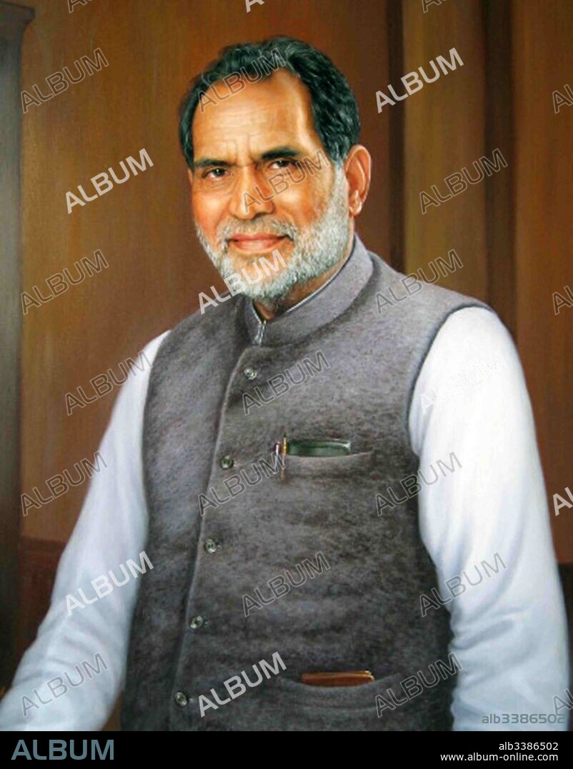 Chandra Shekhar Singh (17 April 1927 - 8 July 2007), Indian politician who served as the 8th Prime Minister of India from 10 November 1990 to 21 June 1991. He led the Janata Dal party.