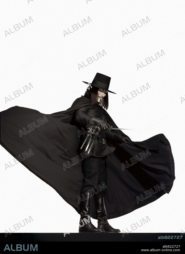 HUGO WEAVING in V FOR VENDETTA, 2005, directed by JAMES MCTEIGUE. Copyright WARNER BROS. / CARPI, CLAUDIO.