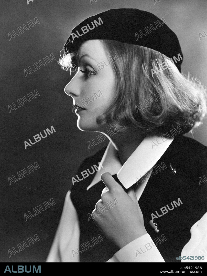 GRETA GARBO in AS YOU DESIRE ME, 1932, directed by GEORGE FITZMAURICE. Copyright M.G.M.