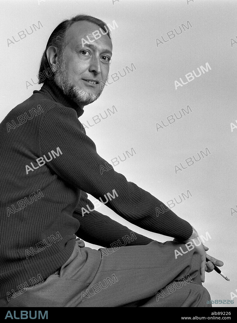 Josep Maria Castellet, escritor, crítico literario y editor catalán. Fotografía de 1970.