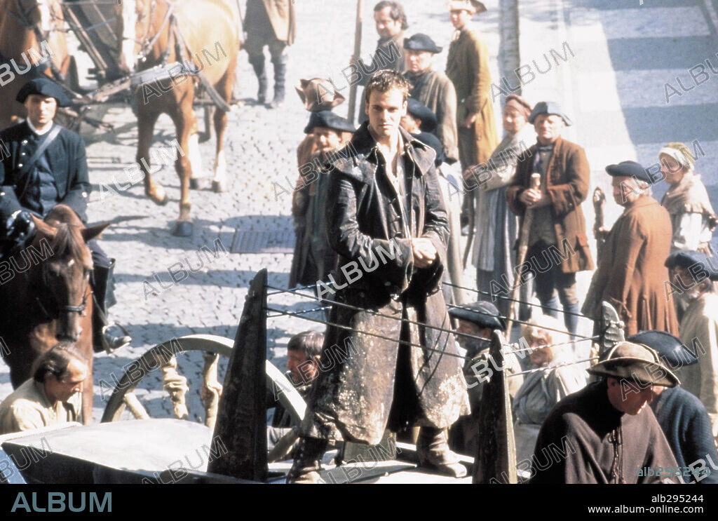 JONNY LEE MILLER in PLUNKETT AND MACLEANE, 1999, directed by JAKE SCOTT.