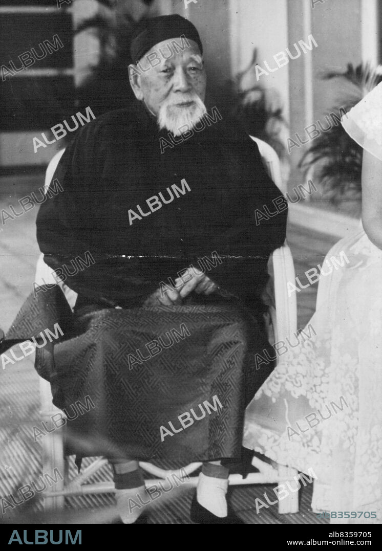 Hong Kong Personalities: Sir Shou-son Chow -- Born 13th March, 1861; eminently successful Chinese merchant and politician; was in the Chinese Diplomatic Service before settling in Hong Kong. May 19, 1953. (Photo by Francis Wu, Camera Press).