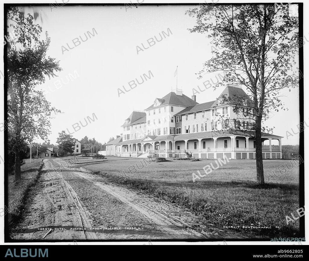 Hotel Ausable Chasm, Ausable Chasm, N.Y., between 1900 and 1905. Hotel for visitors to Ausable Chasm, carved out of 500 million-year-old Potsdam Sandstone.