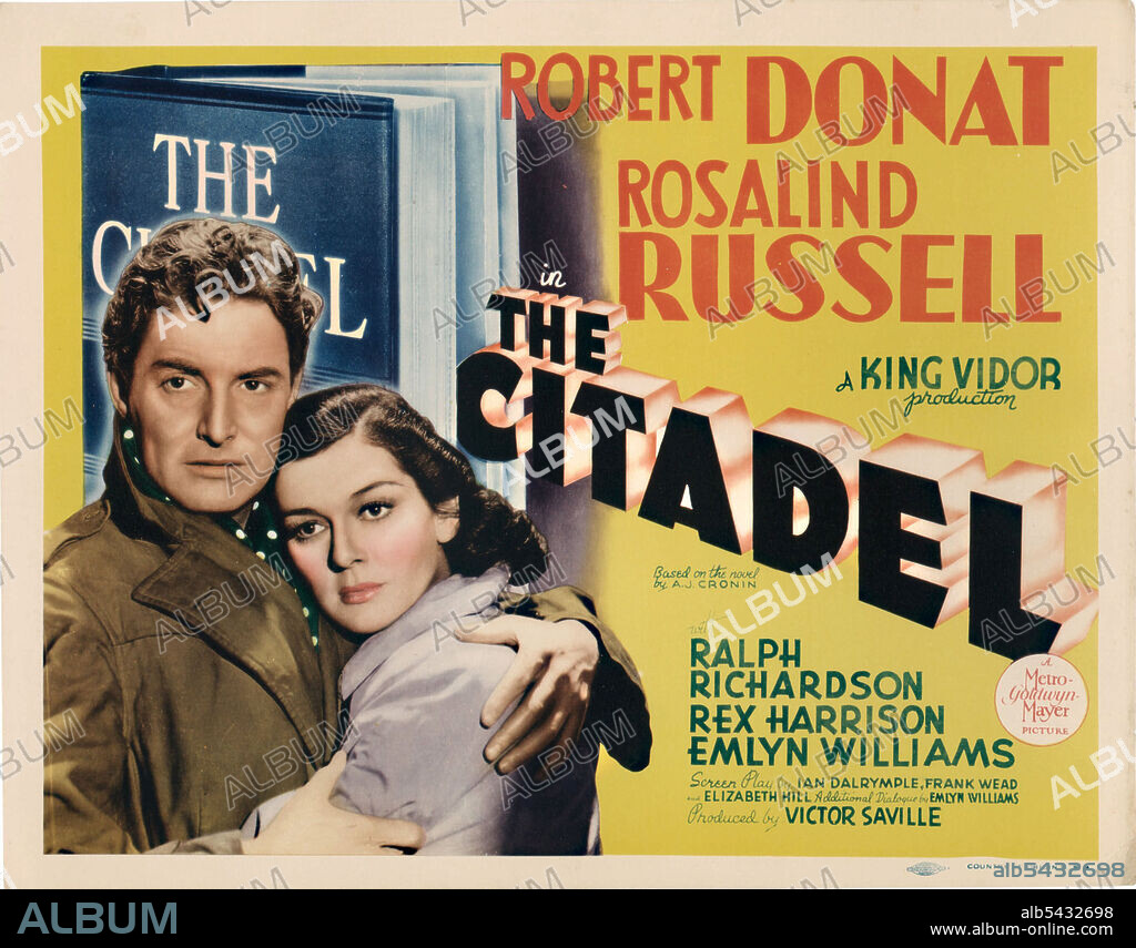 ROBERT DONAT y ROSALIND RUSSELL en LA CIUDADELA, 1938 (THE CITADEL), dirigida por KING VIDOR. Copyright M.G.M BRITISH.