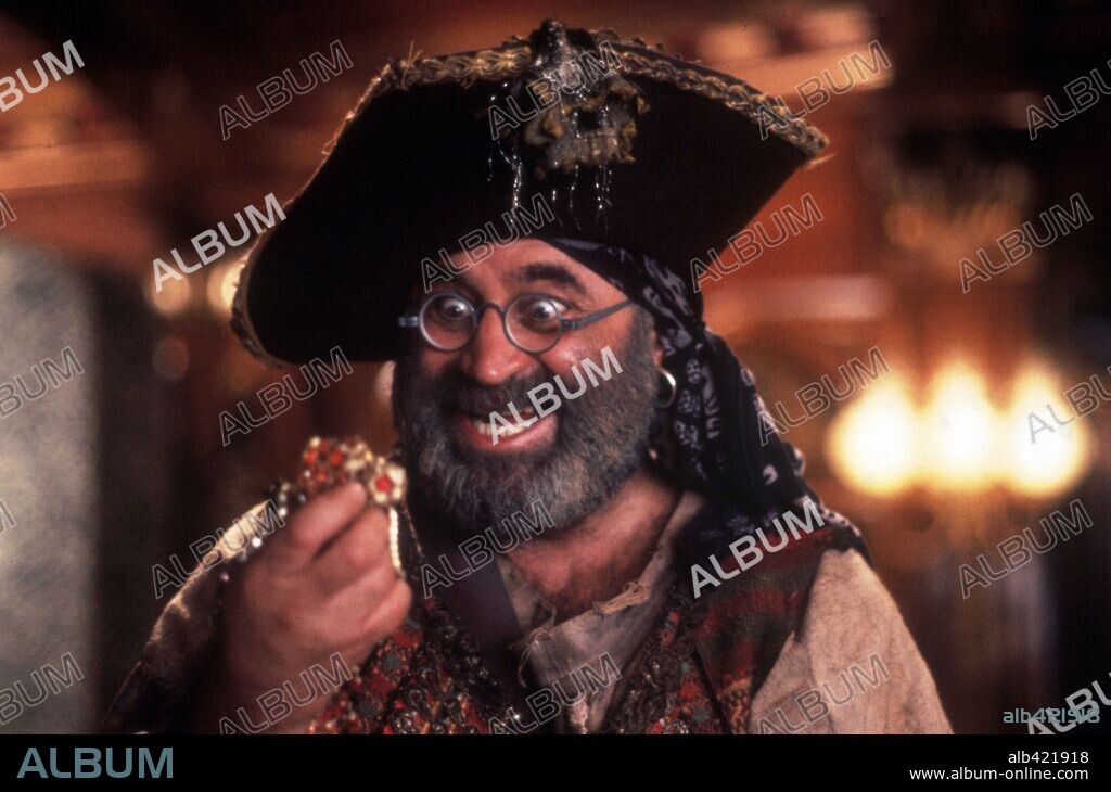 BOB HOSKINS in HOOK, 1991, directed by STEVEN SPIELBERG. Copyright COLUMBIA TRI STAR.