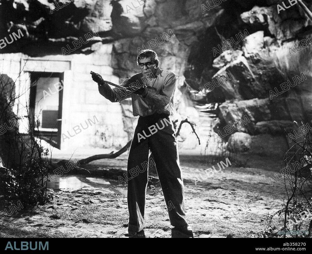 BORIS KARLOFF in THE GHOUL, 1933, directed by T. HAYES HUNTER. Copyright GAUMONT-BRITISH.