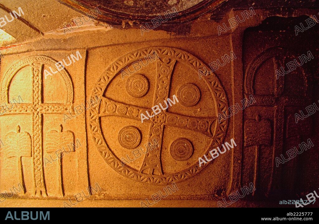 Iglesia rupestre de las tres cruces (s.VI). valle de Güllüdere.Cavusin.Capadocia.Anatolia.Turquia.