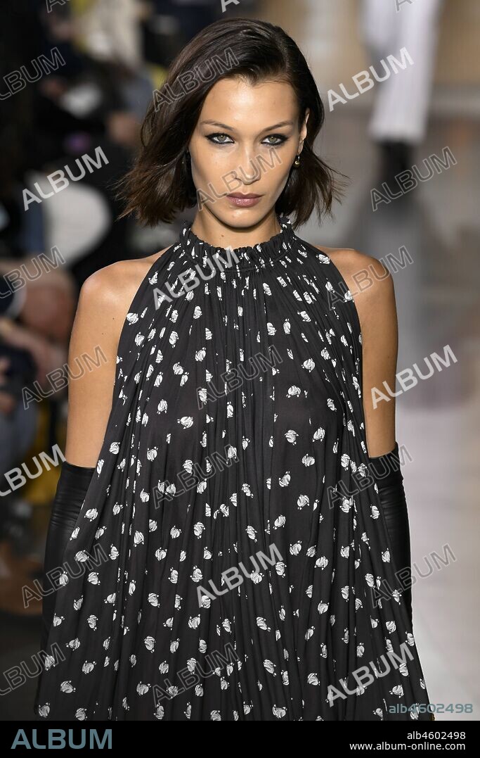 Bella Hadid at LANVIN FW20 Runway during Paris Fashion Week Menâ€šÃ„Ã´s January 2020 - Paris, France 19/01/2020 | usage worldwide (Credit Image: © Ik Aldama/DPA via ZUMA Press). 19/01/2020