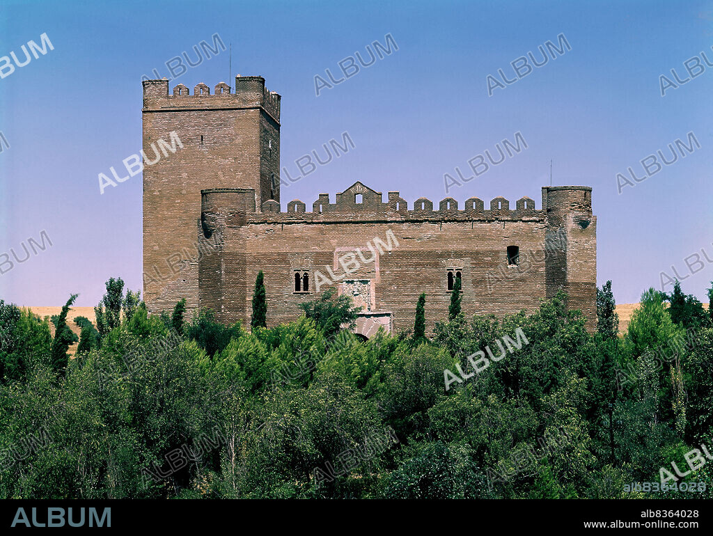 CASTILLO DE BATRES CONSTRUIDO ENTRE LOS SIGLO XV Y XVI - PERTENECIO A LA FAMILIA DE GARCILASO DE LA VEGA - FOTO AÑOS 60.