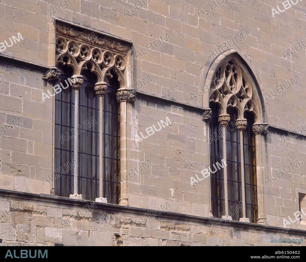 ARNAU BARGUES (?-1413). VENTANA DEL PALACIO DEL REY MARTIN EL HUMANO CONSTRUIDO EN ESTILO GOTICO HACIA 1400.