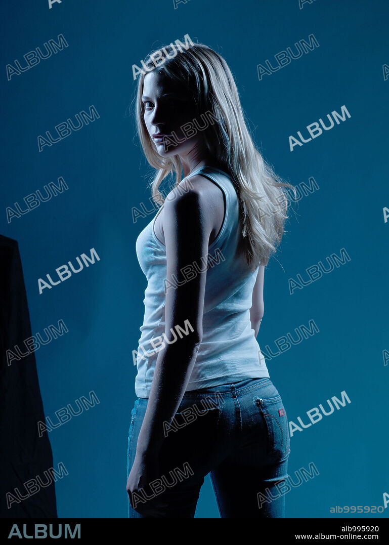 SARAH ROEMER in DISTURBIA, 2007, directed by D. J. CARUSO. Copyright COL SPRING PICTURES/DREAMWORKS SKG/MONTECITO PICTURE COMPANY.